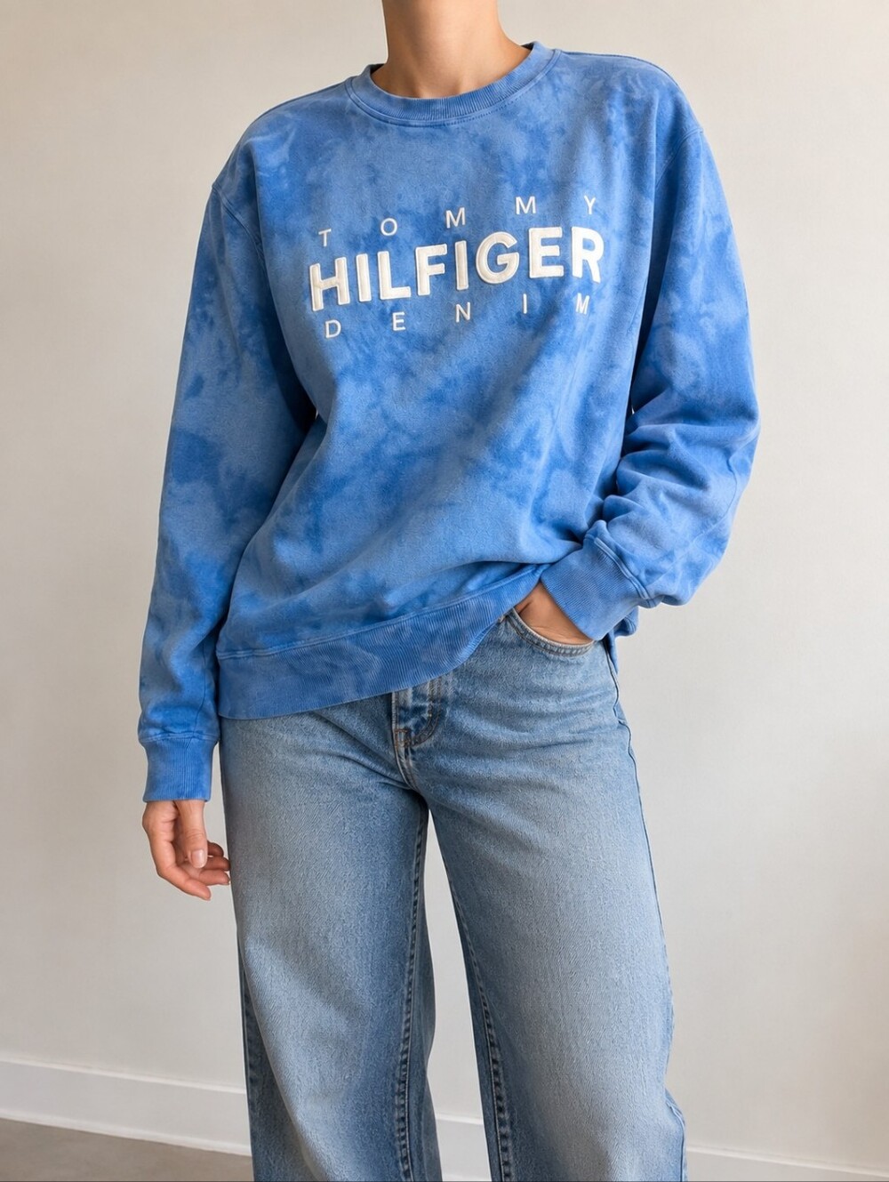 TOMMY HILFIGER BLUE TIE DYE SWEATER SIZE SMALL OVERSIZED